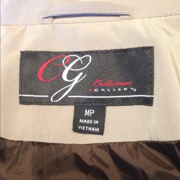 Brown and tan rain coat - Picture 8 of 9